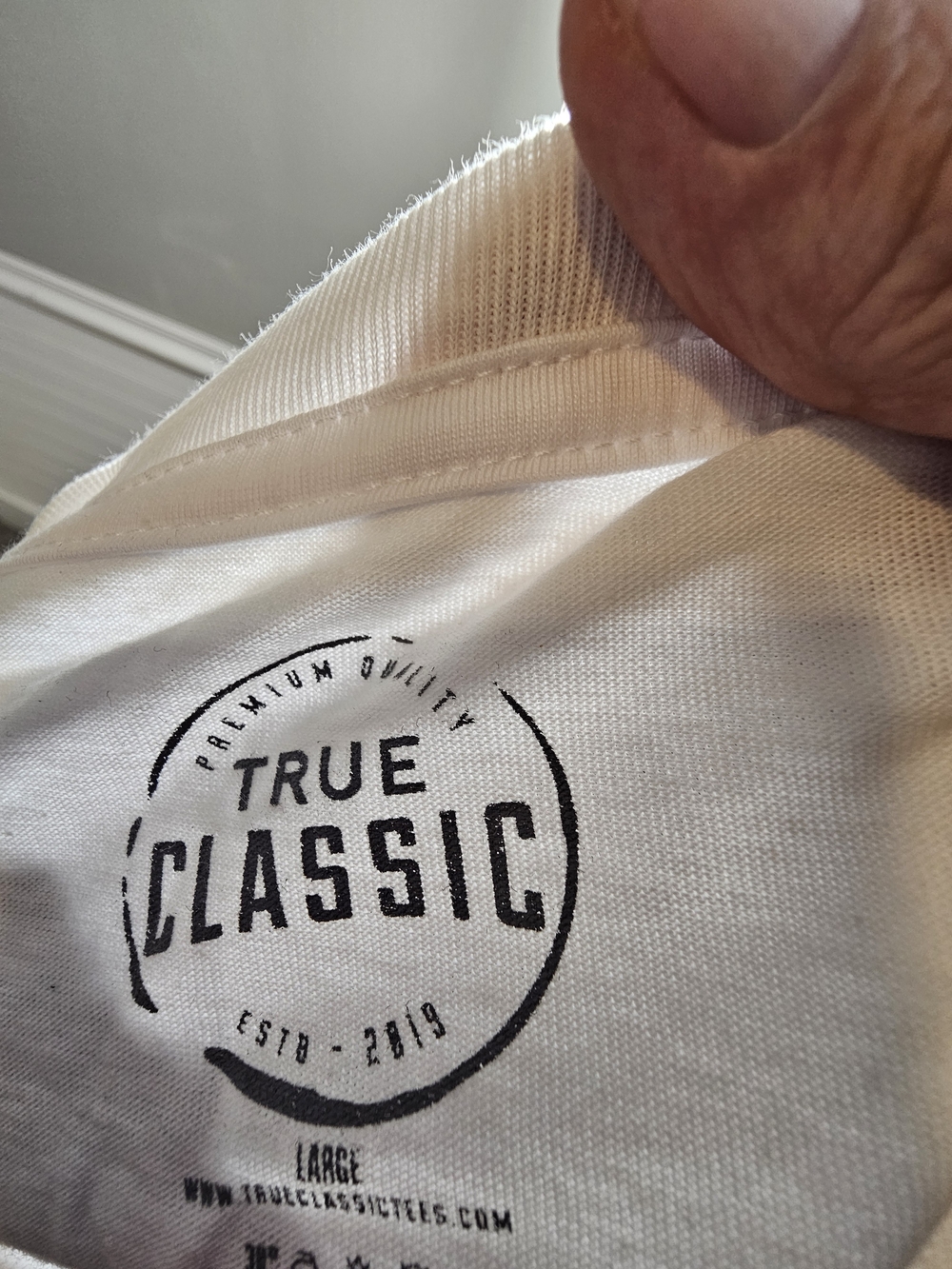Men's True Classic Tee In White Large